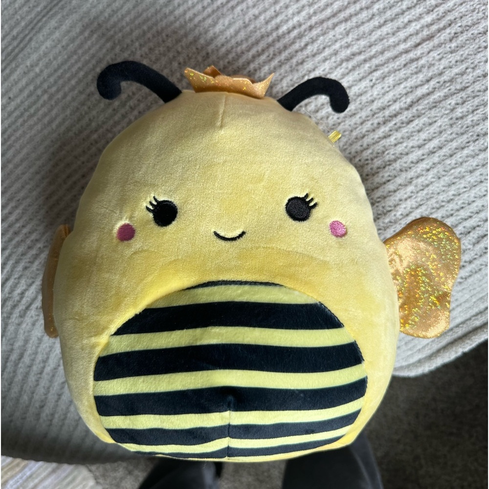 queen bee squishmallow